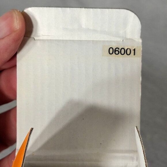 Brookstone Universal Voltage and Outlet Adapter Travel Companion Europe - Picture 5 of 10